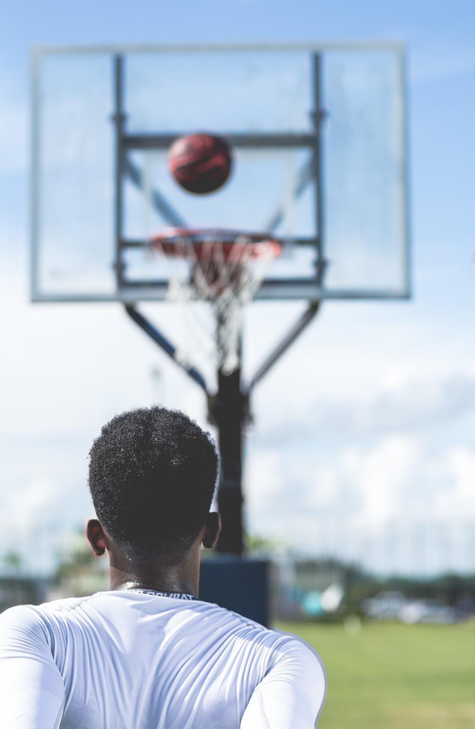 Under sommarlovet, från juni och till augusti spelas det fotboll, volleyboll och basketboll vid planen på Västeråsvägen. Under juli månad sker alla dessa aktiviteter på Trollebo konstgräs.