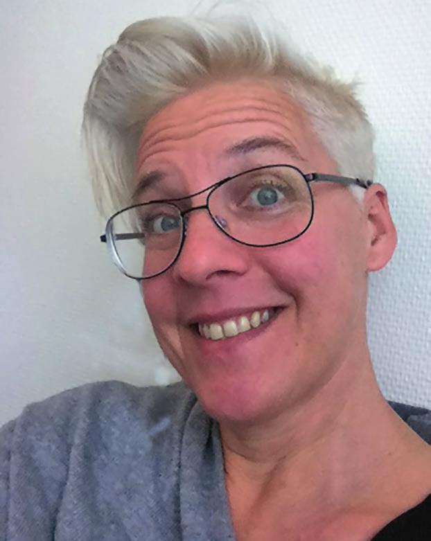 - Dop och vigslar är roligast, för då är alla så glada, man firar liksom! Nyttigt extraknäck Anton går första året på gymnasiets samhällsvetarprogram med siktet inställt på att bli polis senare.