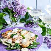 Vi inleder med en riktigt fräsch och god kycklingsallad med getostkräm och päron.