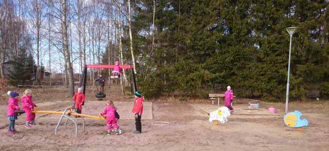 Kedumsbladet NR 1 2017 Många barn gläds åt den nya lekplatsen i Tumleberg! foto Niklas Sjöberg Välkommen till våra årsmöten!