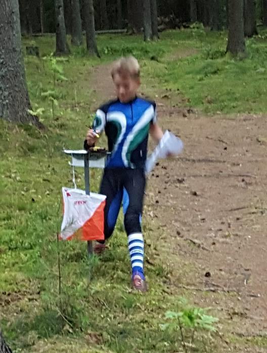Sida: 4 (15) Aktiviteter med Mariestads Friluftsklubb Lär dig hitta i naturen med hjälp av karta och kompass - 27 juni Vad gör vi?