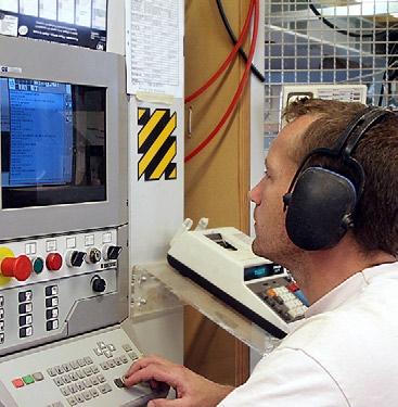 Med hjälp av CAD/CAM-teknik kan vi ta fram