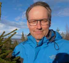 använda sociala medier. Jag håller också på att fixa en guideutbildning i Hamra nationalpark för alla som jobbar med turister där i trakten.