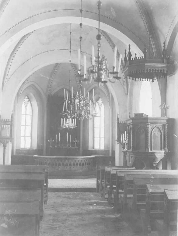 Kort historik Möjligt är att Lundby kyrka anlades nära en förkristen offerplats, som tros ha funnits på gården Kanik-Lundbys ägor ca 500 meter söderut.