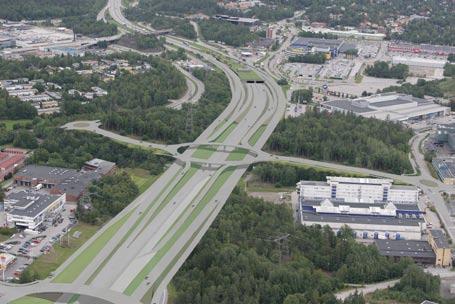 Tillflykten Edeby 5. Lovö Det blir två trafikplatser på Lovö.