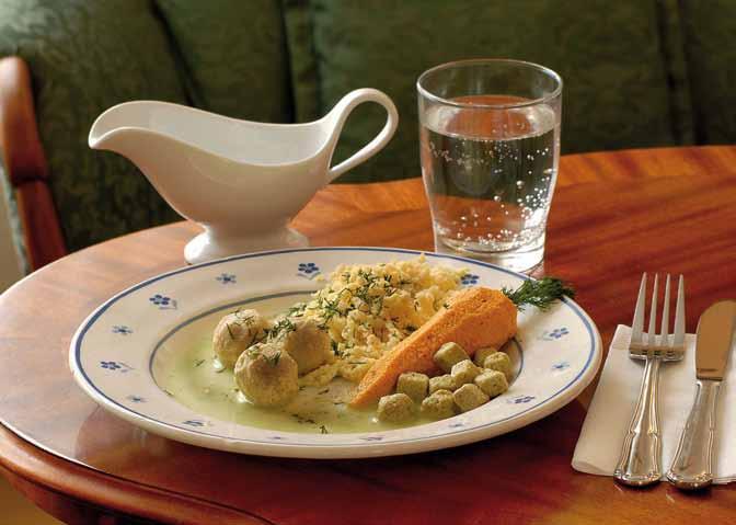 Konsistensanpassad mat à la Roy Blad lammfrikadeller med ris och persiljesås. Foto: Tommy M Ruppel Välja livsmedel Detta avsnitt riktar sig till dig som planerar menyer inom äldreomsorgen.