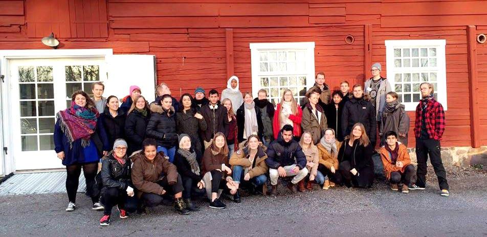 12 För att stärka och uppmuntra det samarbetskapital som byggts upp, inbjuds deltagarna efter programmets avslut till Tandem Leadership s alumniverksamhet.