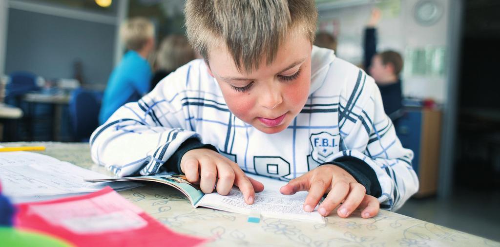 3 Kemikaliesmart skola Som en del i kommunens satsning för en hållbar förskola och skola genomförs aktiviteter för att förbättra skolornas fysiska miljö.