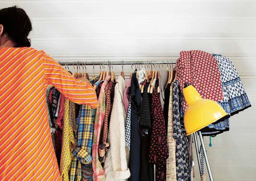 1.5 Mängden textil i hushållsavfallet ska minska Beskrivning Textil är ett avfallsslag som än så länge till stor utsträckning speglar en ohållbar konsumtion.