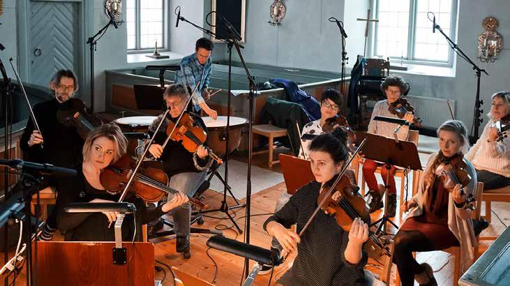 CAMERATA NORDICA Camerata Nordica under en skivinspelning i Algutsrums kyrka. Camerata Nordica är Kalmar läns egen orkester.