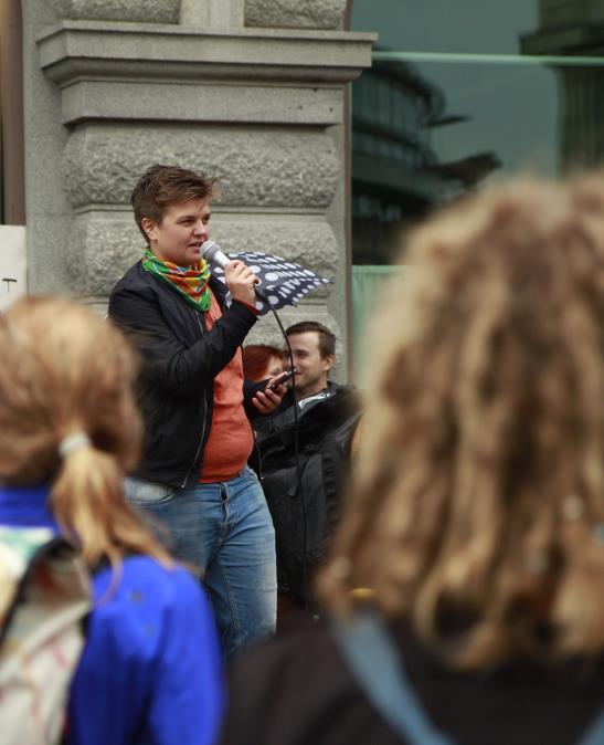 Em Petersson Ansvarig för klimat & energi på Greenpeace i Sverige Jag är med för att vår tid kräver handling.