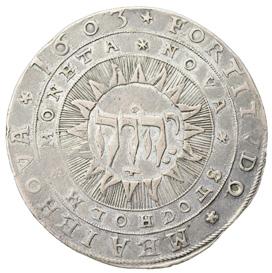 Han tillverkade sina mynt i valsverk, en metod som använts sparsamt i Sverige intill