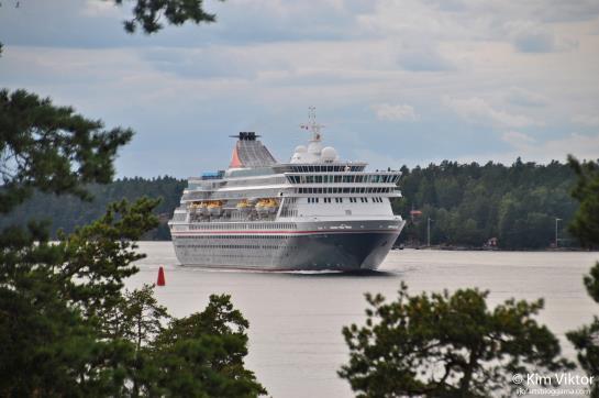 Olsen Cruises Byggd: 1988 Längd: 218 meter GT: 43 537 Passagerare: 1930 Tidigare namn: Norwegian