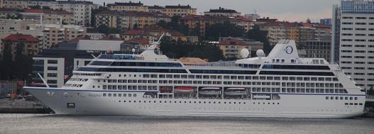 Columbus Insignia Rederi: Oceania Cruises Byggd: 1998 Längd: 180 meter