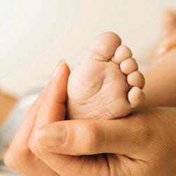 Så gör vi med dopet i Lysekils pastorat. faddrar. Fadderns uppgift är att vara förebild och förebedjare för barnet och hjälpa till att introducera det i kyrkans tro och liv.