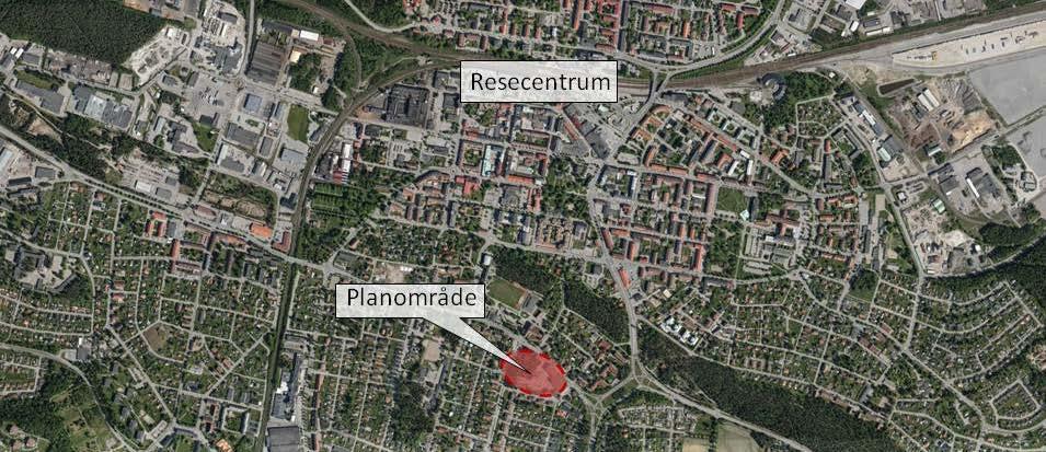 till rådande verksamheter samt att tillåta en utbyggnad av förskolan. Förlust av parkmark ska kompenseras och möjligheten att även tillåta bostäder i kvarteret ska utredas.