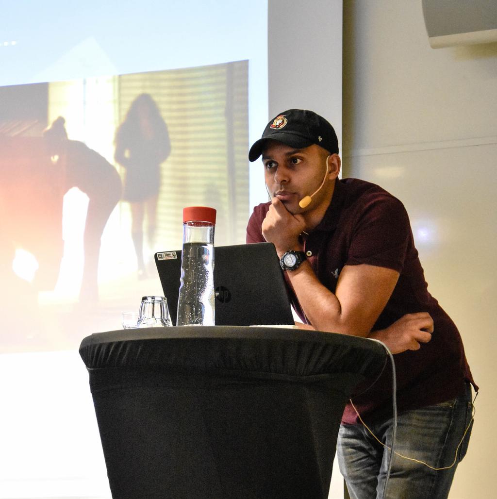 Skuggans lag: att möta de som köper eller säljer sex En spanares kamp mot prostitutionen, Simon Häggström, författare och kriminalinspektör i Stockholm.