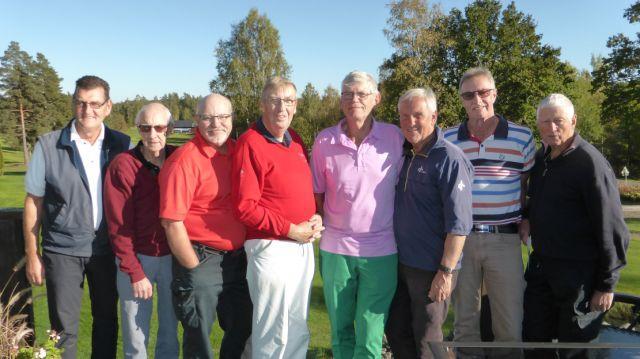 Tävlingsledare m.m. vår- och höstserierna 2017 VETERANGOLF herrar Speldagar Starttid Ansvariga Tävlingsform 1. Onsdag den 3 maj kl. 08.30 Kjell + Per Mixed 2. Onsdag den 10 maj kl. 08.30 Torgny + L-O A+B 3.