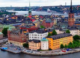 Razgled grada slikovitog položaja na 14 otoka Baltičkog mora i jezera Mälaren: četvrt muzeja Djurgarden - stari grad Gamla Stan - Kraljevska palača Katedrala - trg Stortorget opera - otok