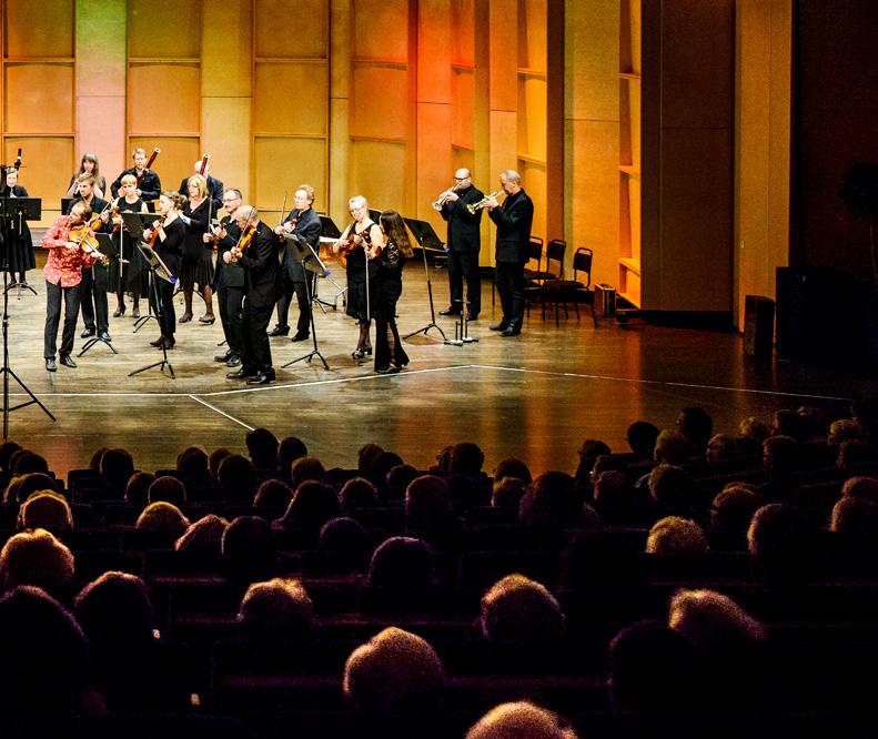 Nordiska Kammarorkestern ger liveupplevelser av traditionell klassisk repertoar samt nyskapande och genreöverskridande musik.