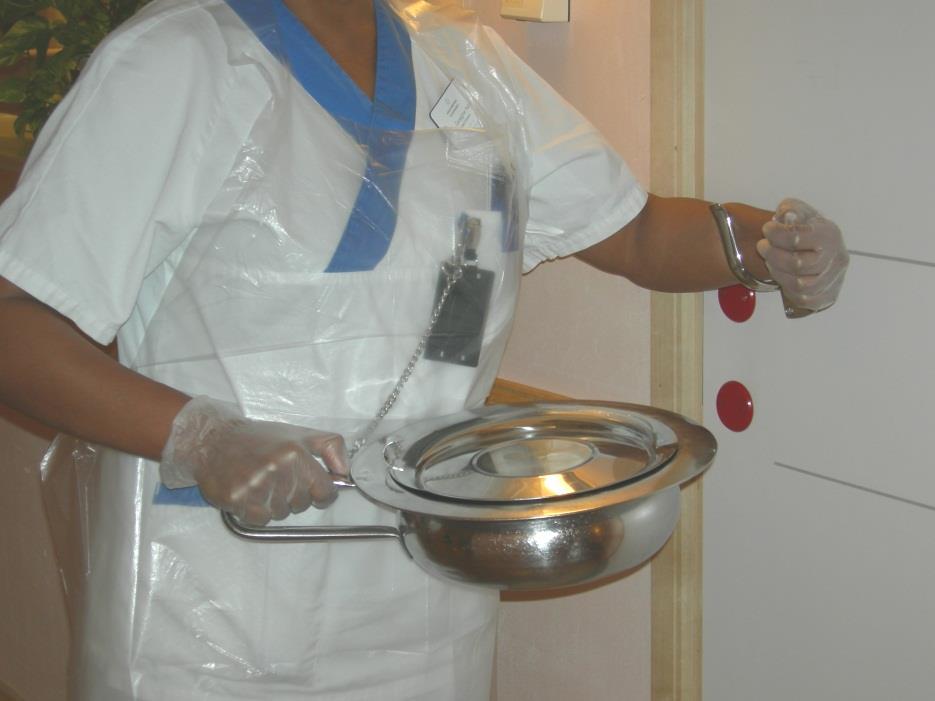 Gloves only when risk of touching secretions,