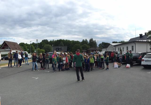 Sommarläger 2017 Årets UV-läger är i Skärvhult 27/6-2/7. Lägrets tema är Vandringen och i våra bibelstudier är temat Möt Jesus.