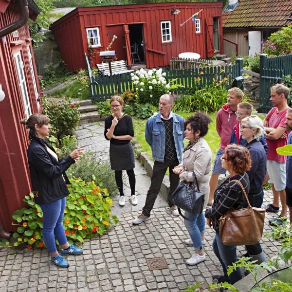 Teckenspråkstolkat H Ä L S A P Å L U N C H E N Välkommen till vårens fristående lunchföreläsningar.