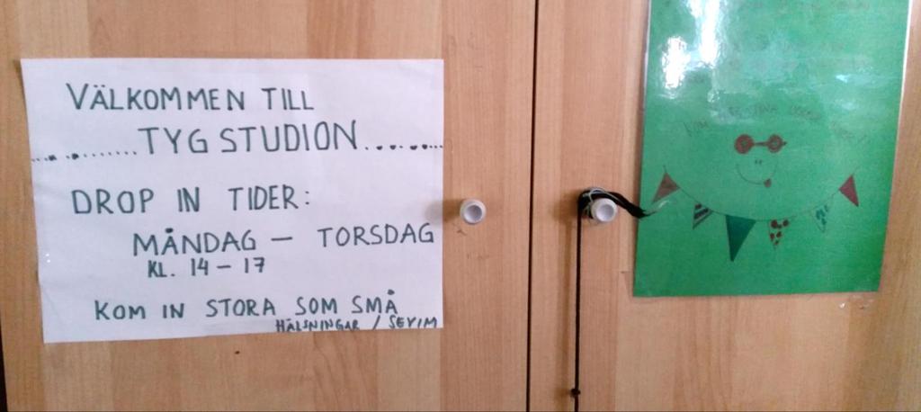 Vecka 21 Vi fortsätter med gipsmasker måndag och tisdag. Onsdag fortsätter vi med att lacka godis. Vecka 22 Inget tema. Bara göra klart, ta hem eller slänga.