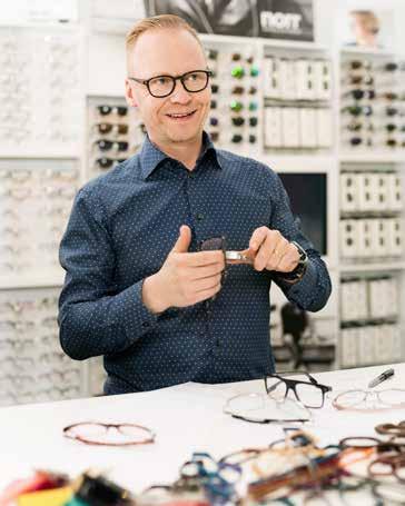 Affärsmodell Glasögon D&Company säljer idag glasögonprodukter till över 1 000 optikerbutiker i Norden och Baltikum och ungefär hälften av bolagets omsättning genereras av det egna glasögonvarumärket