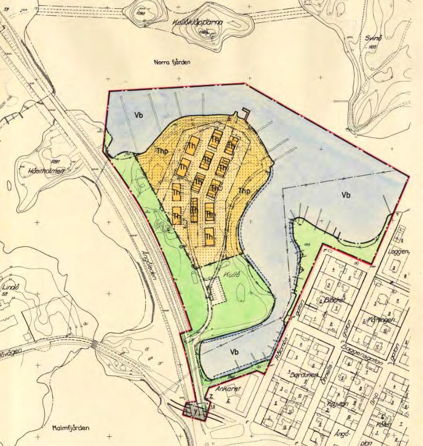 Datum 2017-04-18 4 (4) Den gällande stadsplanen är från 1974 och tillåter hamnändamål (gult med beteckning Th), hamnpark (gult med beteckning Thp) samt park (grönt) och gata (vitt).