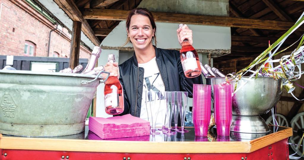Fredag 16 jui HBTQ-BBQ med iteratioell dragshow Gridara till Stora öppas klocka 18.