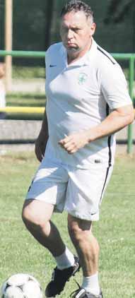 Nešlo o prísny rigorózny výber, skôr prehliadku osobností, ktoré sa počas hokejovej kariéry objavili v oboch kluboch.