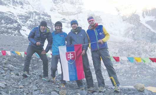cieľom bol výstup na siedmu najvyššiu horu sveta, 8167 m vysokú Dhaulágirí (v preklade Biela hora).