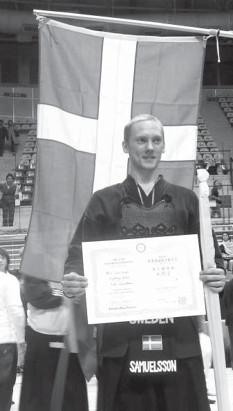 Kyudo-EM 9:e EKF Kyudo Taikai hölls i år i Milano. Sverige deltog med två representanter genom Sara Jonasson och Jan Graaf.