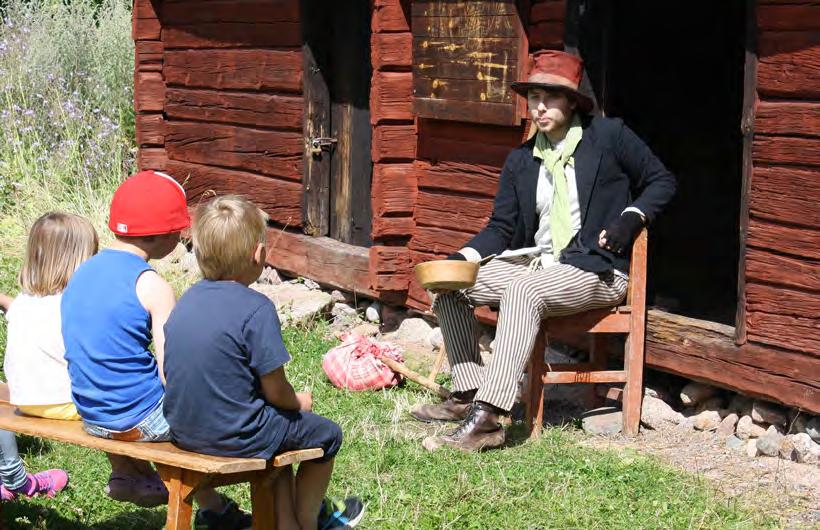 Tidernas sommar där historien blir verklighet! Barn- och familjeaktiviteter i Friluftsmuseet Gamla Linköping, öppet dagligen 26/6-20/8 kl 11.00-