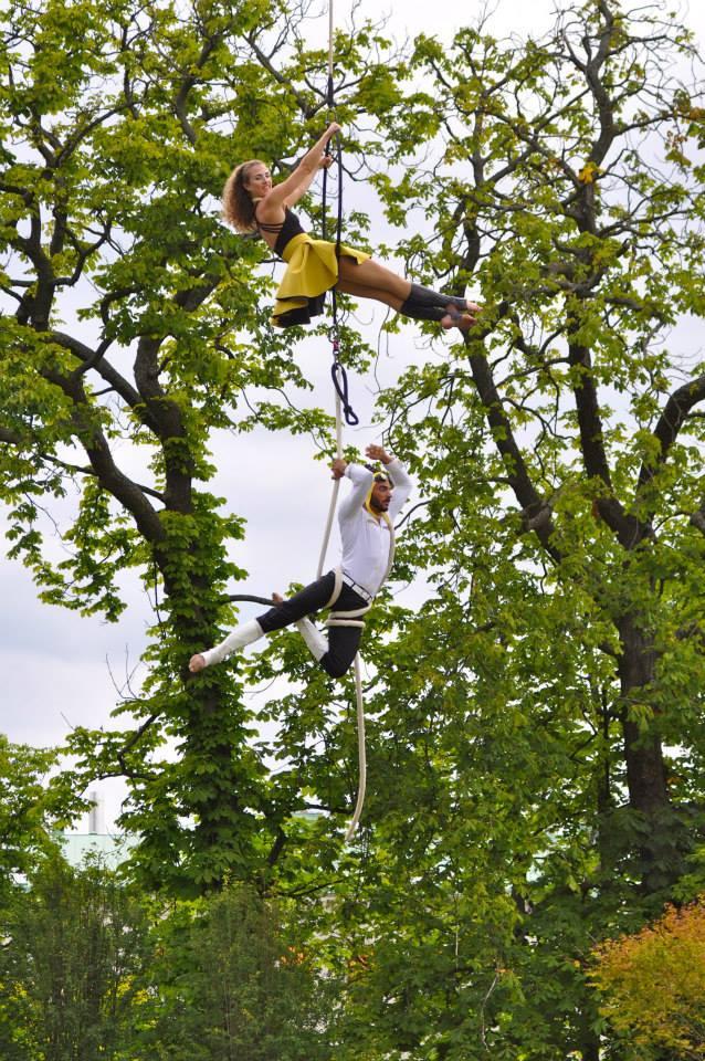 17 AUG Elin Ljungqvist & Jerker Eklund bjuder upp till allsång och ett och annat gott skratt! 19 AUG Show Cirkus Unik Sista minuten resa kl. 15.