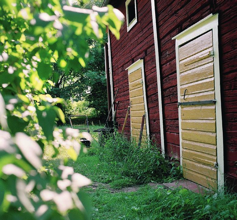 tjänster som Länsförsäkringar AB-koncernen erbjuder. Det väsentliga i hanteringen av risker är att riskerna tas medvetet och att de aktivt hanteras och följs upp.