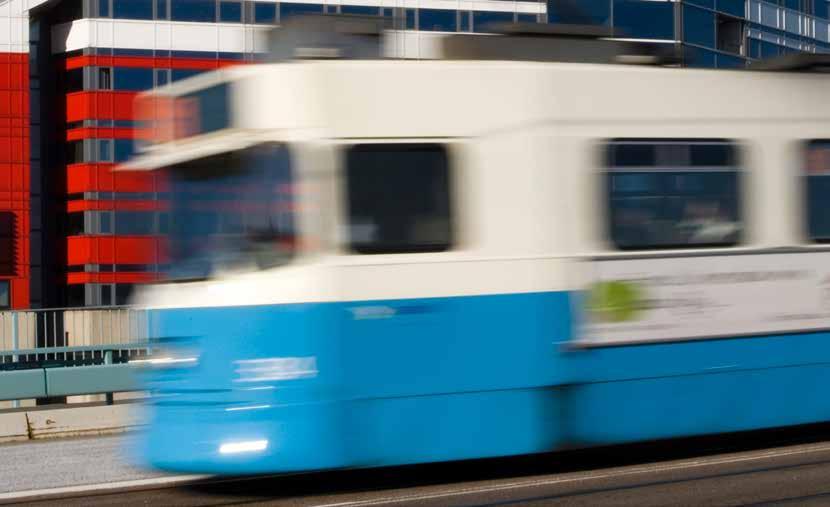 Bild: Peter Svenson Resandeutveckling för kollektivtrafiken Resandet totalt för kollektivtrafiken är oförändrat mellan 1 och 13. Utvecklingen skiljer sig åt för de olika trafikslagen.