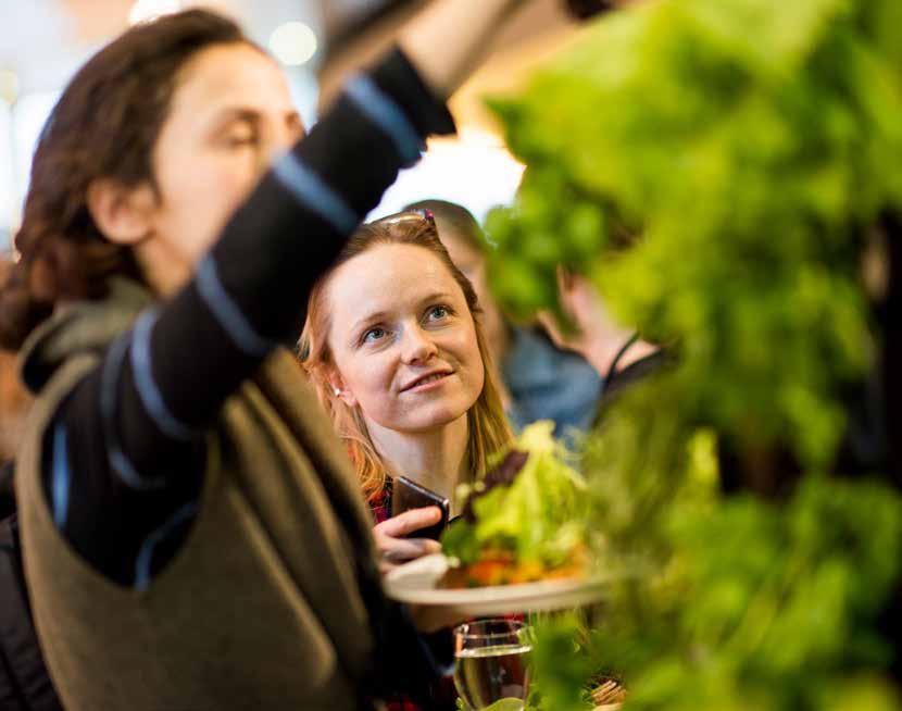 Framtidens mat Vid slutet av dagen ombads deltagarna att ta hem dekoren, färska kryddor och sallad som även hade ingått i lunchen, och på så sätt bidra till ett minskat matsvinn.