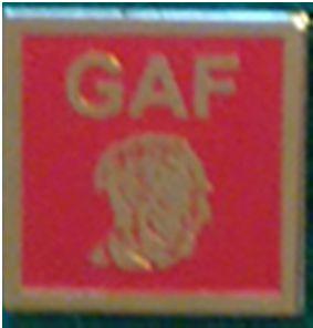 Vänstersidan av tavlan, rad 10 10.1 GAF, Göteborgs Arbetares Folkhögskola startades av arbetarrörelsen i Göteborg 1919 för att bedriva facklig och politisk utbildning.