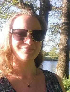 Anna Säll, Suppleant 1. Började som medlem på Stora Skuggans 4H-gård i Stockholm. Blev ledare när jag var 13 år och har sedan dess suttit i styrelse i klubb och länsförbund.