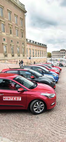 I stället har vår Hyundai i20 en ytterst anspråkslös radienhet med en display str sm ett leende. Det ser förstås gammaldags ut, men funktinen är det inget fel på.