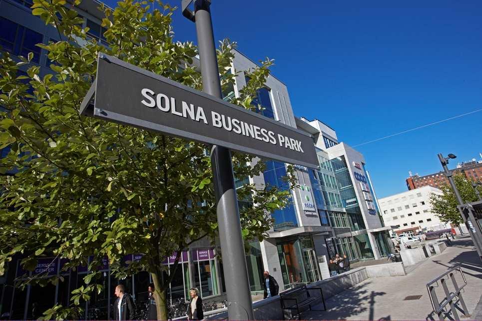 2014-11-13 SOLNA/SOLNA BUSINESS PARK Svetsarvägen 6-8, Solna/Solna Business Park 1 800 kvm Mycket ljusa och fina lokaler, med bra takhöjd Skyltläge ut mot Svetsarvägen Yta: 1 800 kvm Typ av lokal: