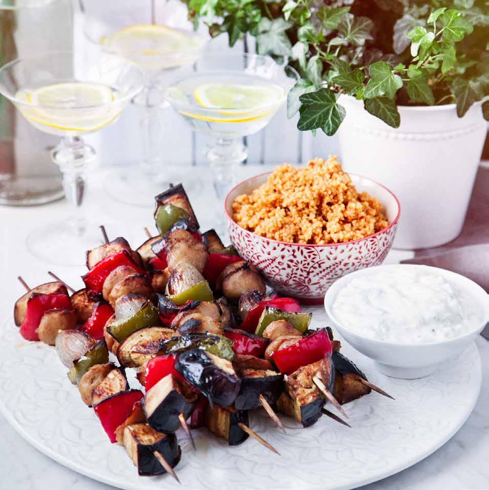 GRILLADE VEGGIESPETT med tzay, tzatziki och kryddig couscous 4 port.