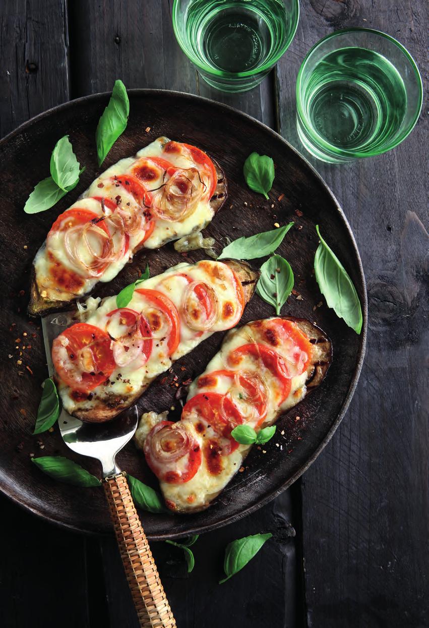 Läckra tillbehör till grillat! GODASTE AUBERGINEN 4 personer som tillbehör 1 stor aubergine 2 msk Caj P.