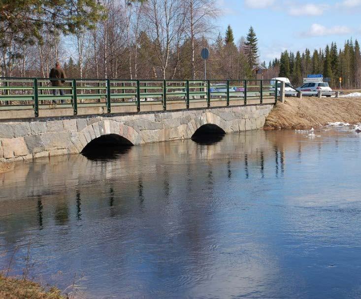 Vattnet i Bottenviken ger de kustnära delarna av undersökningsområdet ett kustklimat med milda vintrar. Bergskedjan i nordväst ger däremot de övre delarna av området ett typiskt inlandsklimat.