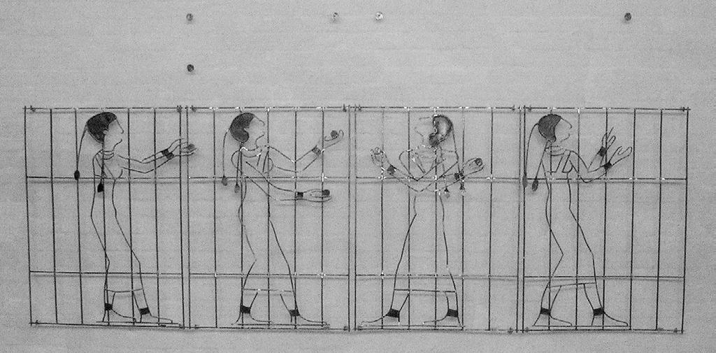 Smideskonstverket Bollande egyptiska danserskor En gåva från Föreningen Idla Karin Törngren De ursprungliga motivet till konstverket Bollande egyptiska danserskor är från tiden 2000 1800 f. Kr.