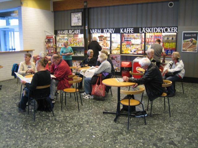 05 från Nynäshamn och vi var framme i Visby kl 00.20. Incheckningen gick bra och sedan blev det en del väntan innan vi fick gå ombord.