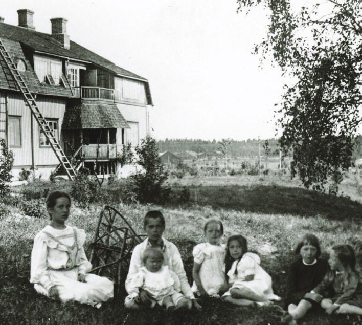 Suviranta trädgård 1904 Tusby museum/suviranta familjealbum Matsalen i Ainola Helsingfors stadsmuseum/sakari Kiuru 9.