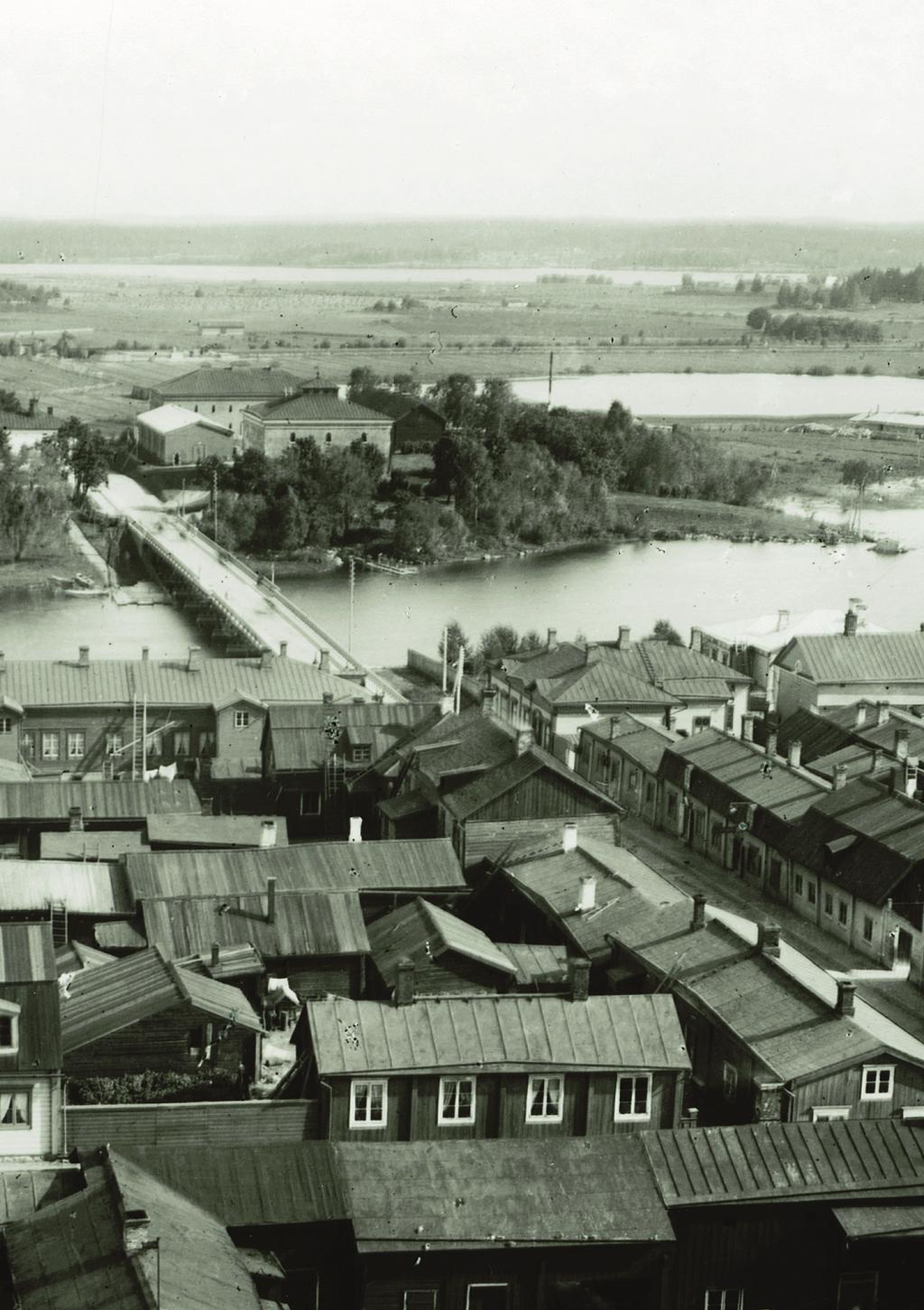 Sibelius Tavastehus Jean Sibelius föddes 1865 i Tavastehus. Där växte han upp, gick i skola och formade grunderna för sin världsbild.